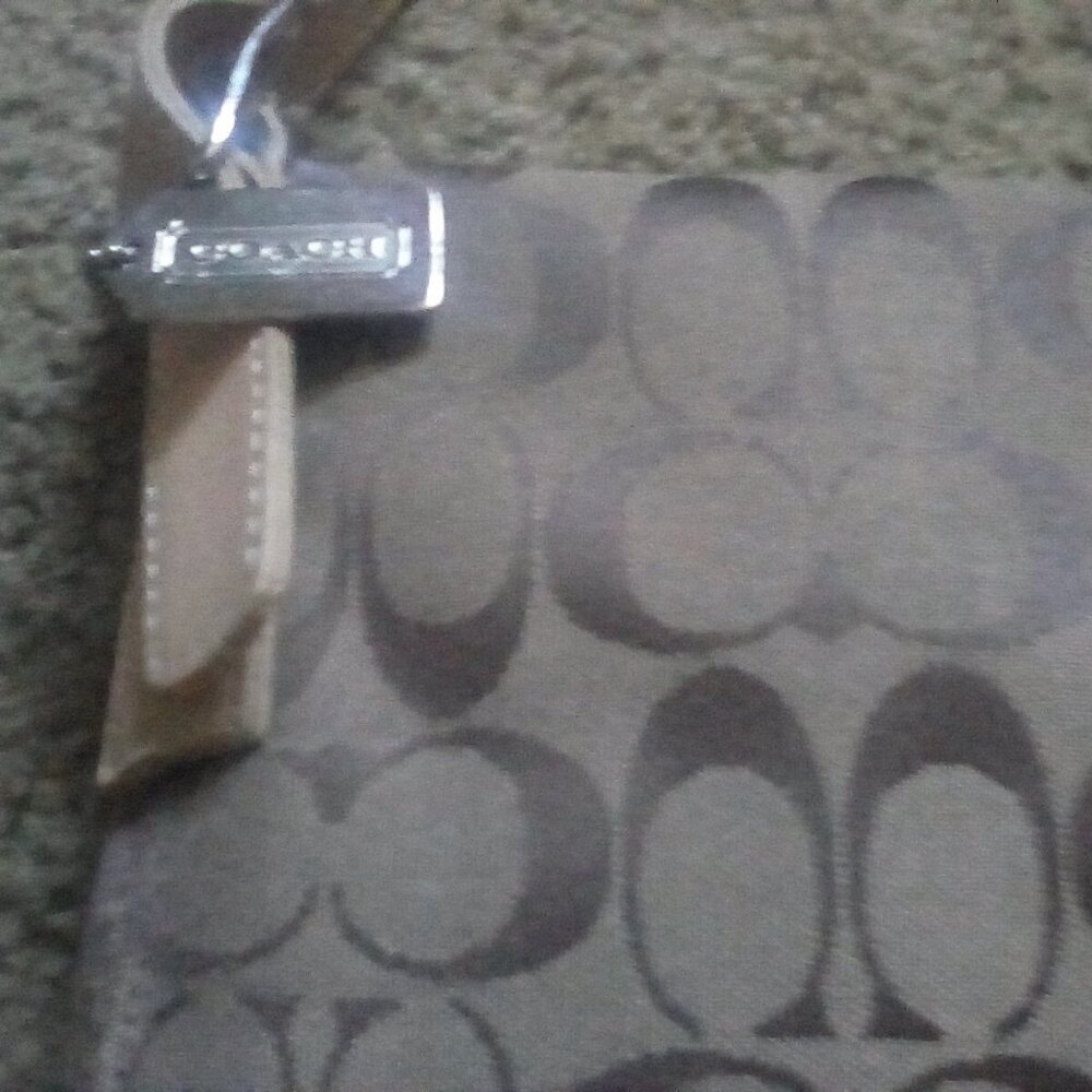 Coach Handbag 6086 - Picture 2 of 3